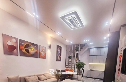 Bán ngôi nhà Nguyễn Đức Cảnh , Hoàng Mai , 42m2 4T giá chỉ 8,1 Tỷ